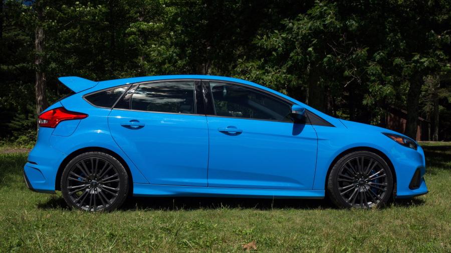  Ford Focus RS 2016 года  (US) (фото 10 из 51)